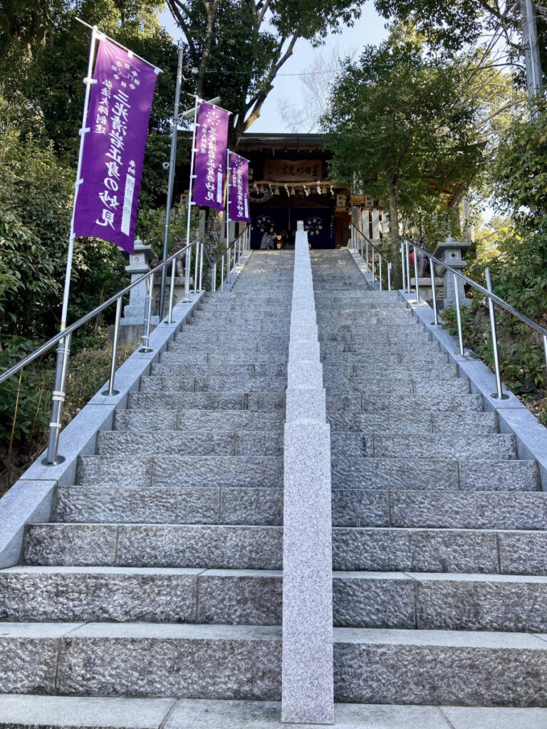 hoshida-shrine-stair